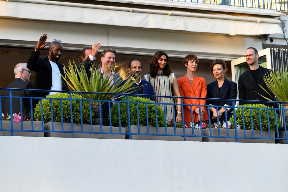 Přípravy na zahájení festivalu v Cannes 2022