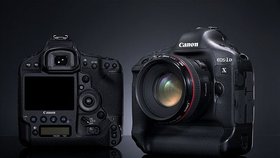 Canon EOS-1D X  má 18,1ti megapixelový full-frame CMOS snímač.