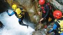 Máte rádi adrenalin? Zkuste canyoning a vydejte se divokou řekou po vlastních zádech