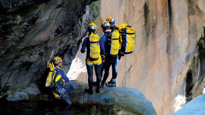 Canyoning v Pekelné díře aneb Dostat se až na dno