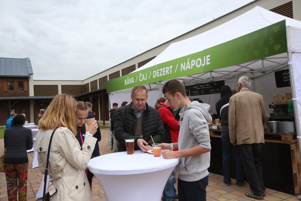 Babiš pořádal v sobotu 20. května rozlučka na farmě Čapí hnízdo