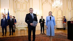 Slovenská prezidentka Zuzana Čaputová s premiérem Robertem Ficem