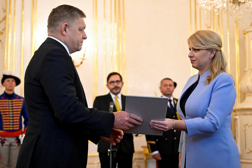 Slovenská prezidentka Zuzana Čaputová jmenovala 25. října 2023 novou vládu v čele s premiérem Robertem Ficem.