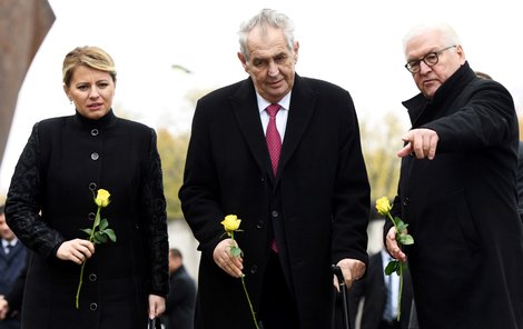 Slovenská prezidentka Zuzana Čaputová, prezident Miloš Zeman a německá hlava státu Frank-Walter Steinmeier na oslavách 30 let od pádu Berlínské zdi.