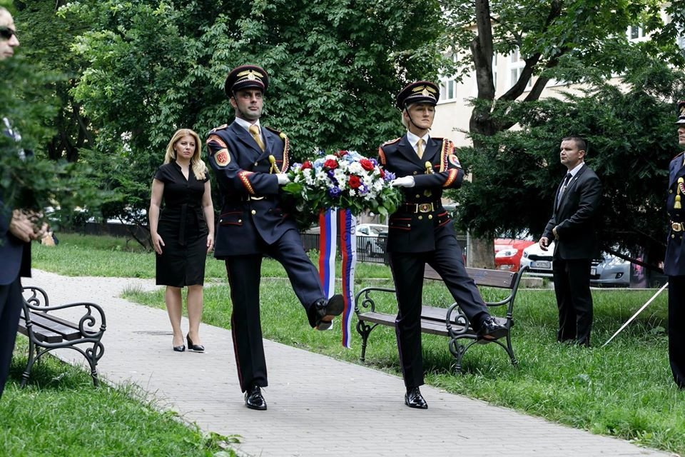 Zuzana Čaputová uctila památku obětí komunistického režimu. V centru Bratislavy zavzpomínala především na Miladu Horákovou (27. 6. 2020).