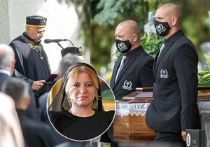 Slovenská prezidentka Zuzana Čaputová pohřbila svého otce. Rozloučit se s ním přišli i zástupci řádu rytířů vína. (18.9.2021)