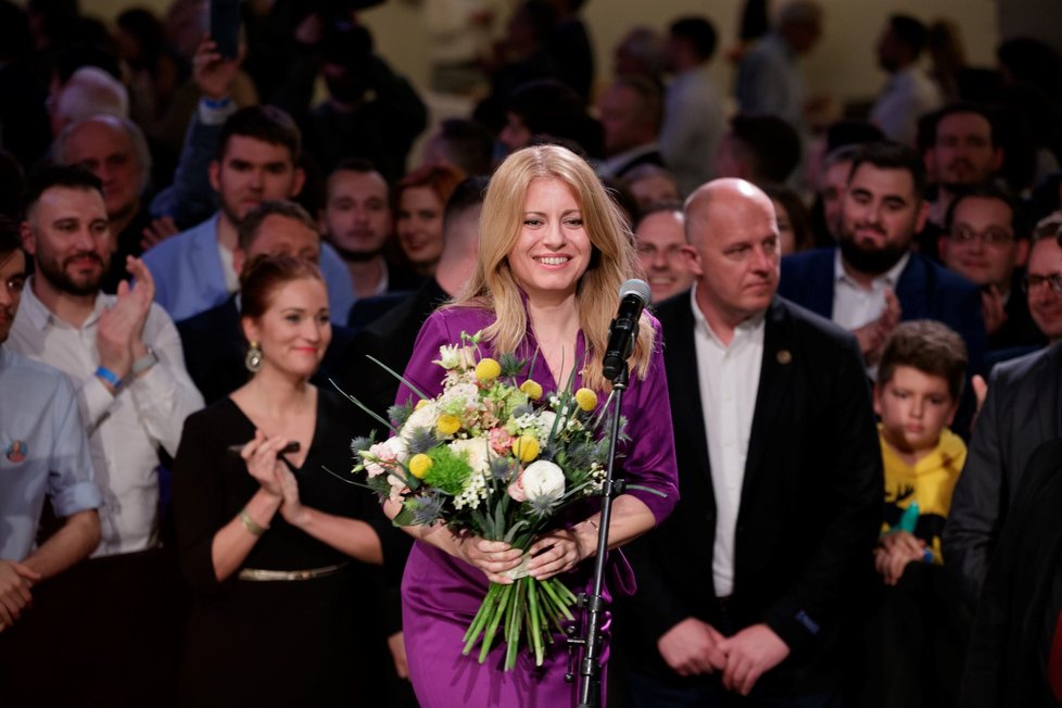 Zuzana Čaputová ve svém štábu