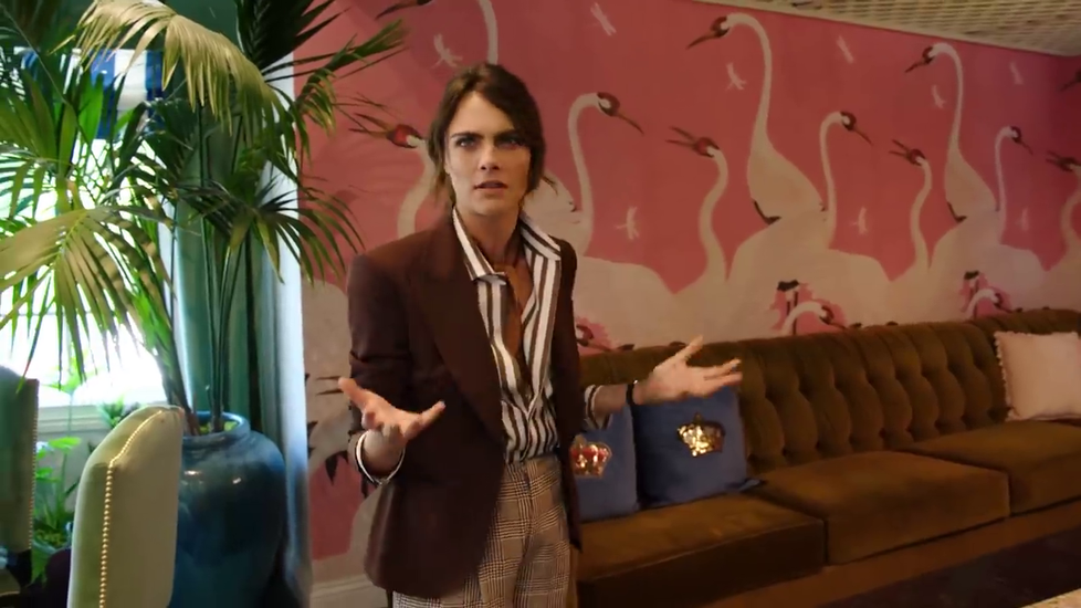 Bizarní bydlení herečky Cary Delevingne