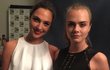 Cara Delevingne s herečkou Gal Gadot