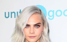 Pansexuálka Cara Delevingne: NENÁVIDĚLA SE, ALE VYLÉČILA JI MASTURBACE