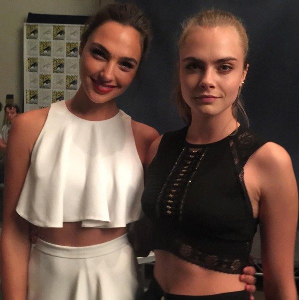 Cara Delevingne s herečkou Gal Gadot