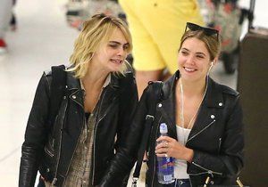 Modelka Cara Delevingne a Ashley Benson