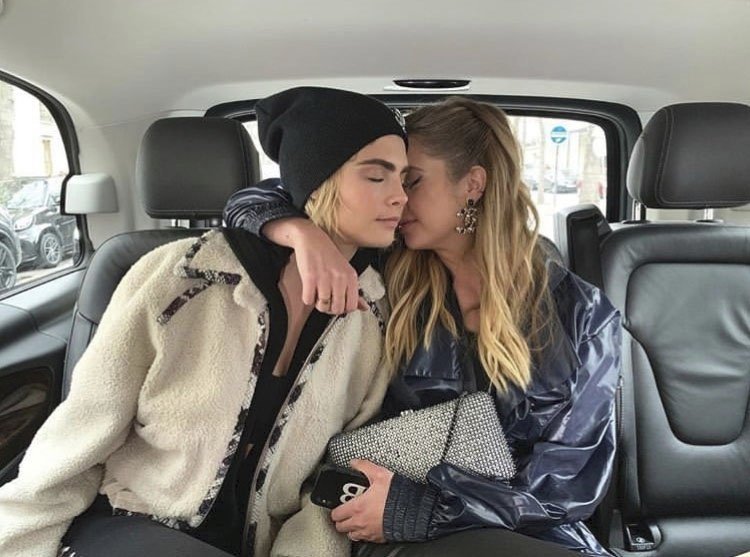 Modelka Cara Delevingne a Ashley Benson