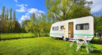Česká pojišťovna zahajuje letní sezónu se zvýhodněnou nabídkou pojištění pro karavany a obytné vozy