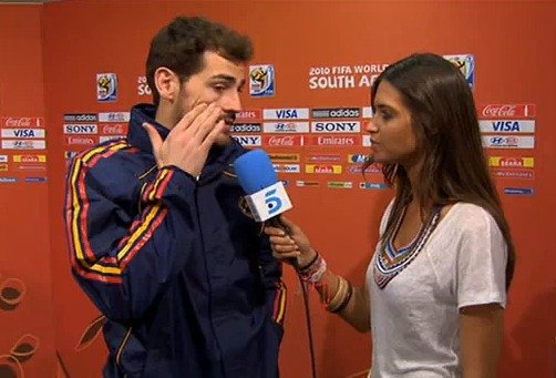 Sara Carbonero zpovídá svého přítele Ikera Casillase.