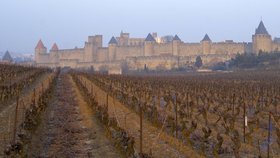 Středověký hrad Carcassonne navštíví ročně tři miliony turistů.