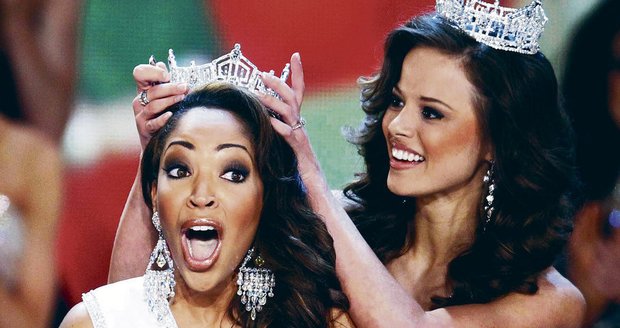 Nová Miss Amerika se raduje z korunky