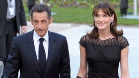 Carla Bruni-Sarkozy a její muž Nicolas