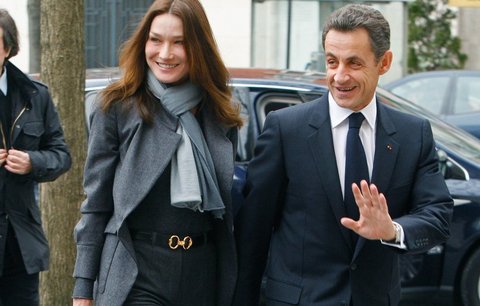 Jaká je Carla Bruni Sarkozy? Jsem náročná, přiznává první dáma Francie