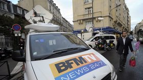 Všechny francouzská média se ve středu sjela před soukromou kliniku Muette