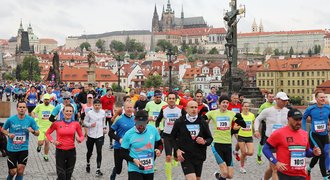 Prague International Marathon nabídne unikátní týmovou atmosféru