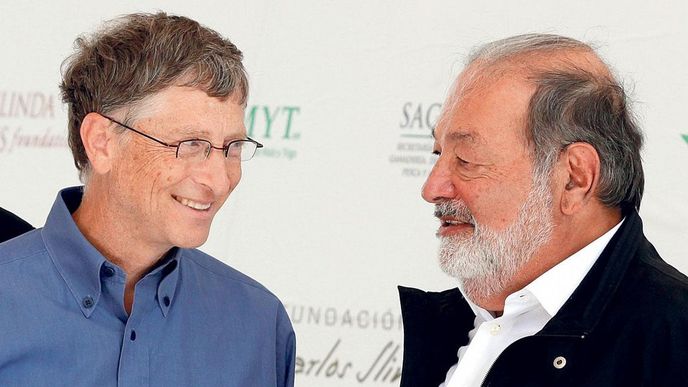 Bill Gates a Carlos Slim Helú, miliardáři, kterým patří první dvě příčky v žebříčku nejbohatších lidí na světě