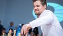 Magnus Carlsen na momentce z šachového utkání