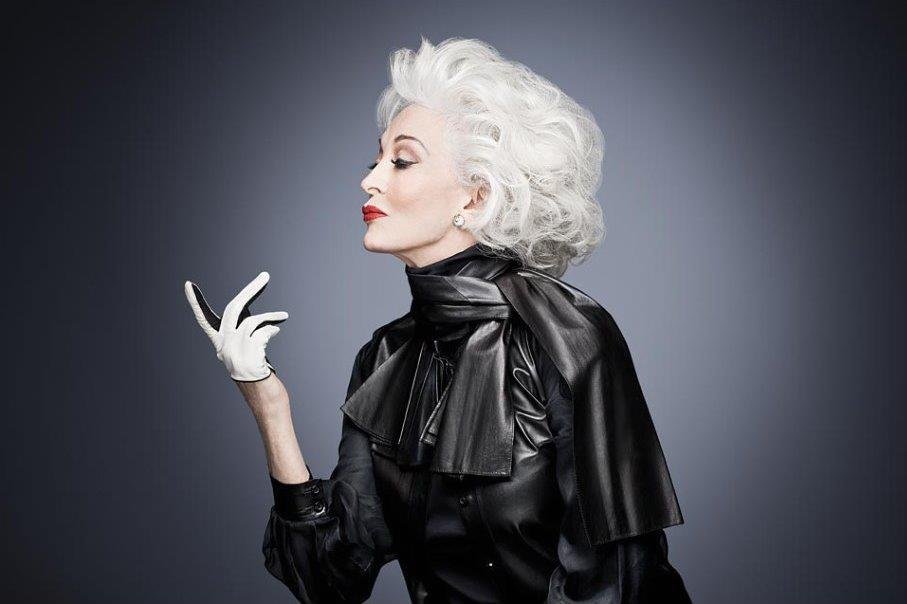 Jak šel čas s glamour modelkou Carmen Dell&#39;Orefice