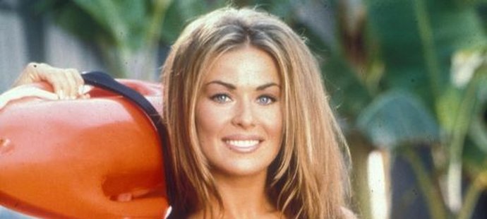 Carmen Electra v Pobřežní hlídce