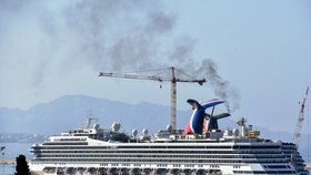 Muž vypadl z obří výletní lodi Carnival Valor