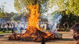 V Praze se zase může rozdělávat oheň: Meteorologové zákaz zrušili