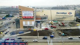 Řetězec Carrefour v minulosti působil i v Česku, otevíral i provozovnu v Praze-Vršovicích