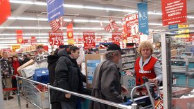 Řetězec Carrefour v minulosti působil i v Česku, otevíral i provozovnu v Praze-Vršovicích