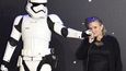 Carrie Fisher se Stormtrooperem.