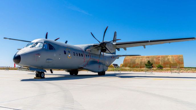 CASA C-295