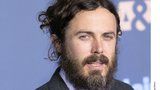 Další hvězda míří do Varů: Přijede Casey Affleck, brácha slavnějšího Bena!