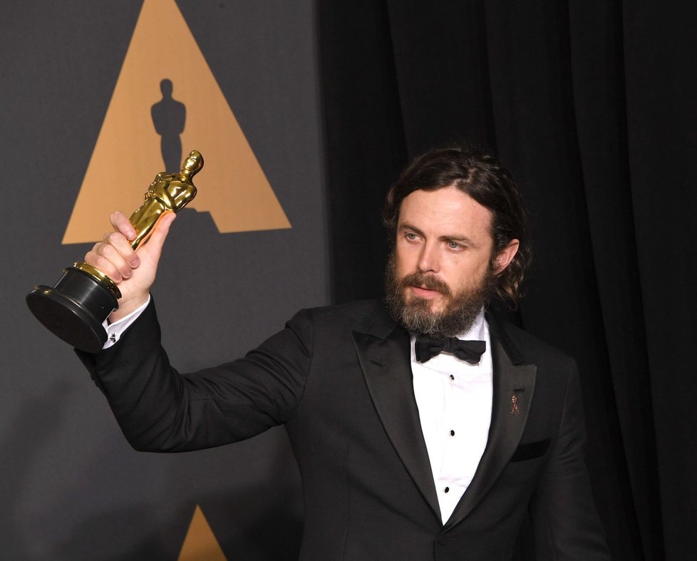 Casey Affleck bude hostem letošního karlovarského filmového festivalu.