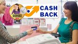 Štvou vás poplatky za výběr z bankomatu? Zkuste si říct o „cashback“