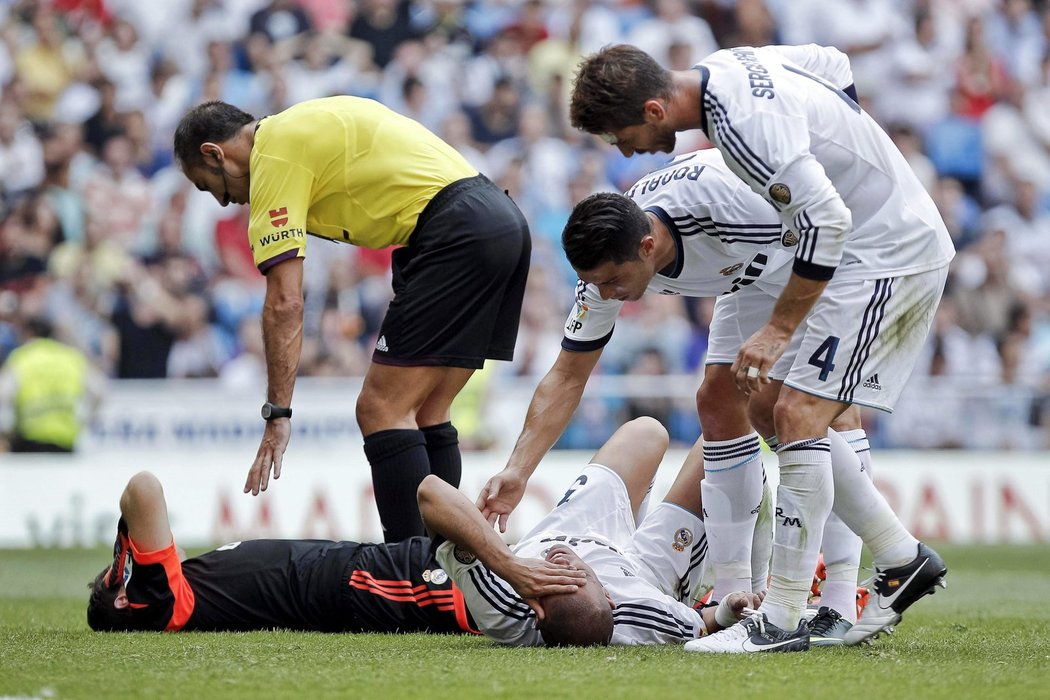 Nepříjemný střet Ikera Casillase a stopera Pepeho.