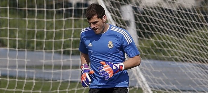 Brankář Realu Madrid Iker Casillas míří do Porta