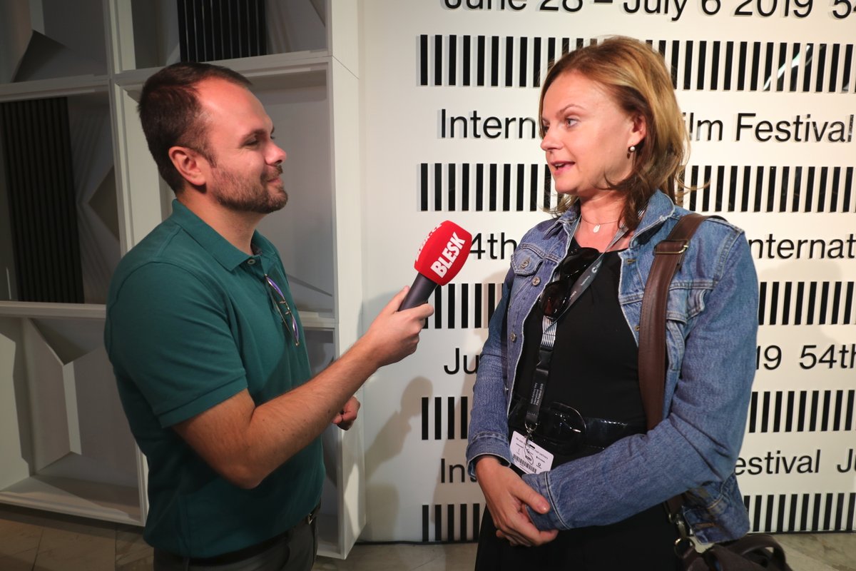 Theodora Remundová na karlovarském filmové festivale