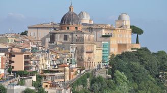Papežovo letní sídlo v italském městě Castel Gandolfo skrývá i vesmírnou observatoř
