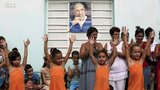 Fidel Castro slaví devadesátiny. Kubánci mu děkují, on zkritizoval Obamu