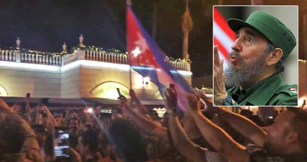 „Satane, užij si to s Fidelem.“ Kubánci v USA slaví, Putin chce Castrův památník