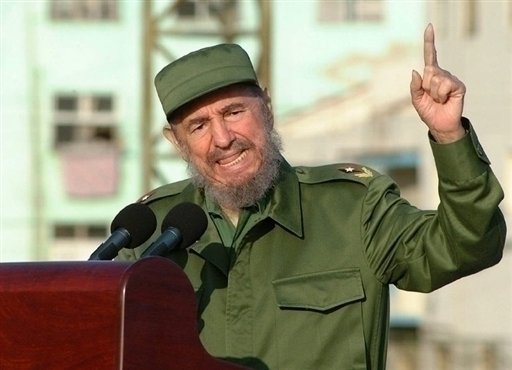 Živě gestikulujícímu komunistovi Fidelu Castrovi?