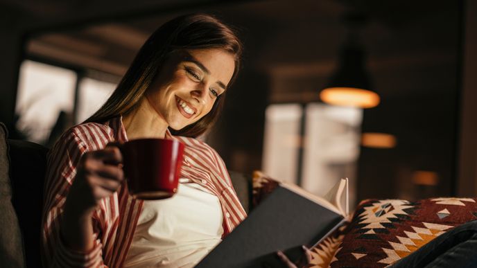 Když venku prší: 4 knihy, které vás nepustí z gauče Když venku prší: 4 knihy, které vás nepustí z gauče