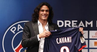 Nejdražší přestup v historii francouzské ligy! Cavani už patří PSG