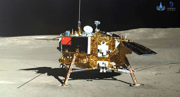 Čínská sonda Čchang-e 4 přistála na odvrácené straně Měsíce