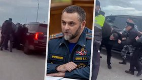 Video údajně zobrazuje čečenského ministra Cakajeva, kterak opilý vzdoruje policistům.