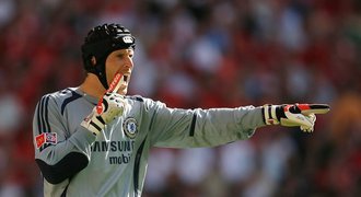 Čech ve Wembley: Jedenáct zápasů gólmana Arsenalu na slavném stadionu